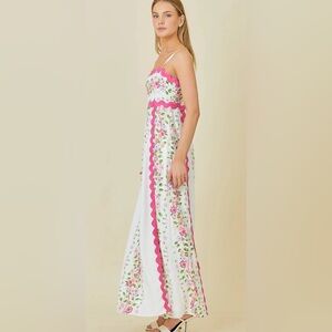 Springtime floral maxi dress WITH POCKETS NWOT